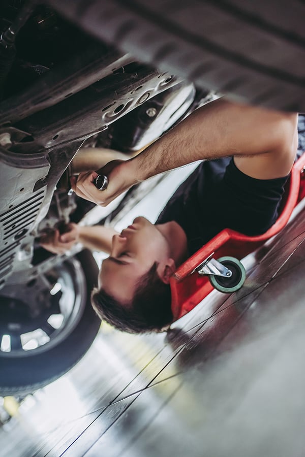 Automotive Schools - Auto Mechanic Training