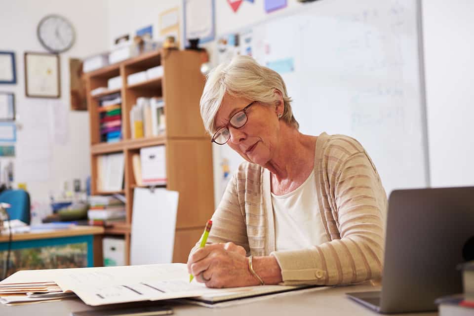 Best Jobs For Seniors & Retirees: Over 35 Good Options